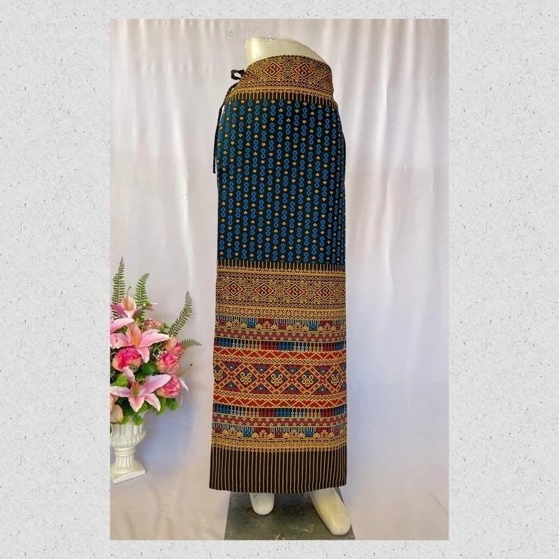 Thai Sarong Lanna Style - Thai, Laos Traditional Clothing - Cotton Sarong - Vintage Clothes