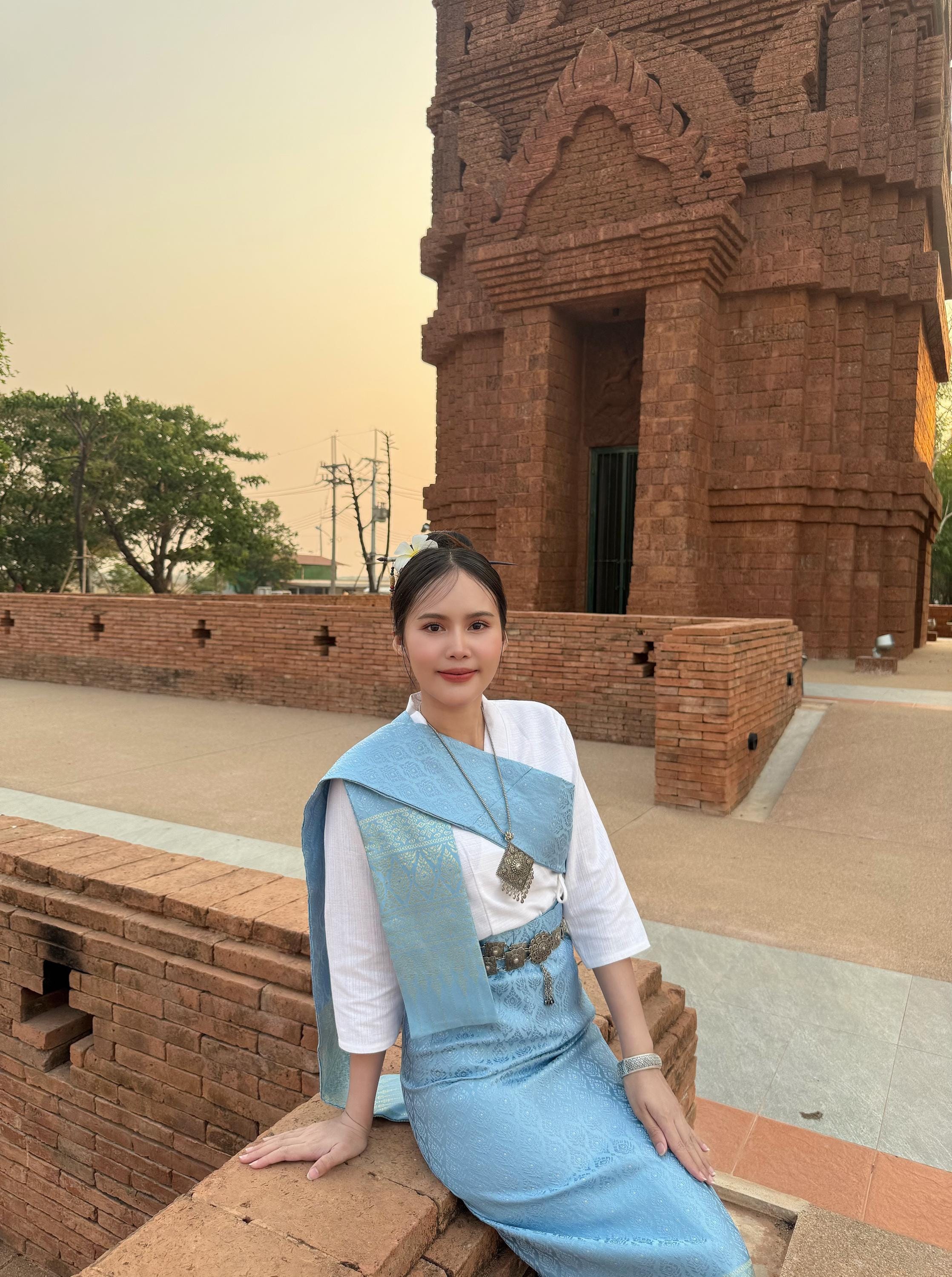 Set Thai Salong+Sabai with Fusible Interfacing - Silk Fabric - Free Size - Asian Salong - Lanna Style